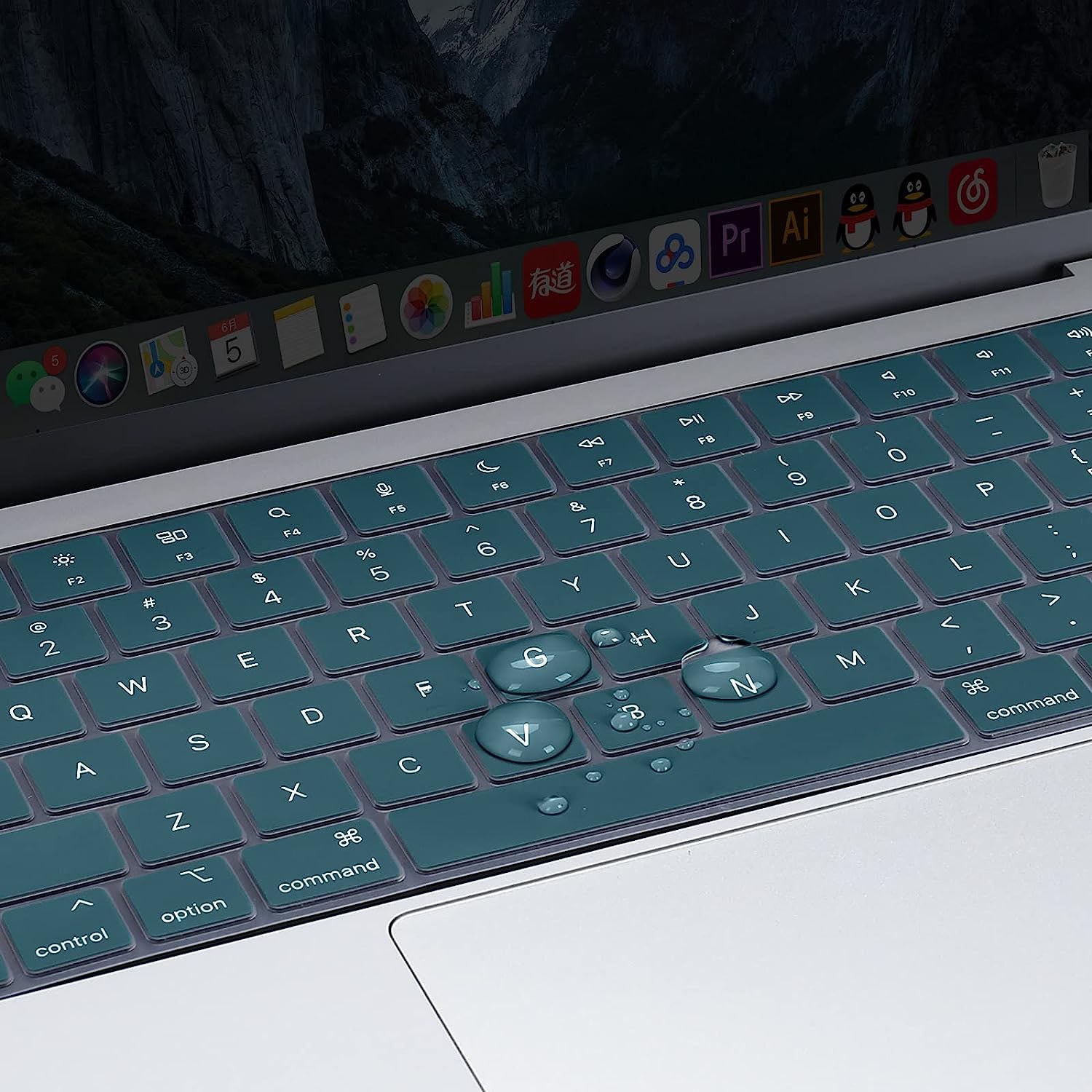 MacBook Air 13 (M4, 2025) A3240 Keyboard Cover Skin [Teal]